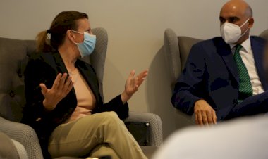 بعد لقاء وزيارة جمعية الصداقة الليبية الأمريكية سفير  واشنطن يجتمع بديبي هيرست